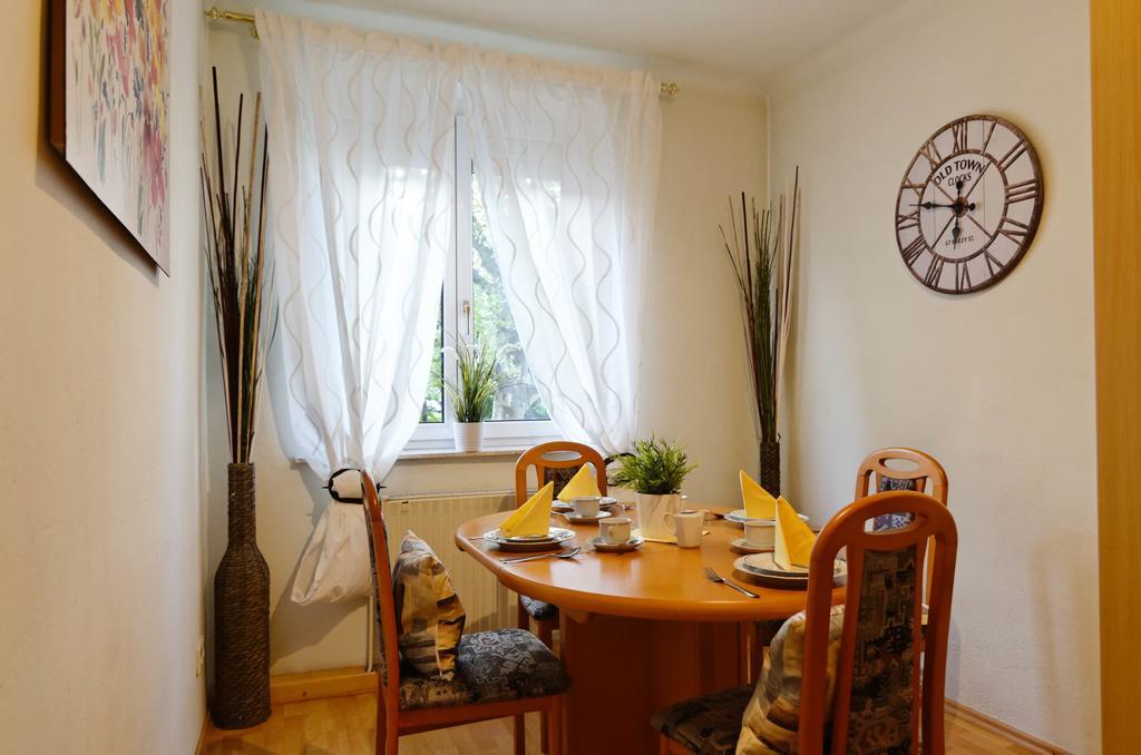 Manu Apartment Hennersdorf ห้อง รูปภาพ